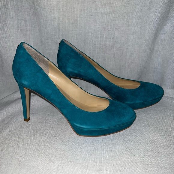 Teal Suede Ivanka Trump Heels - Picture 2 of 3